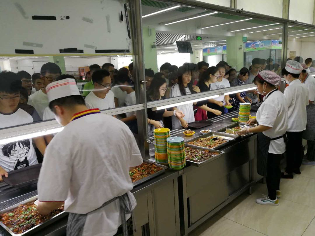 天津学校食堂动态更新，塑造健康餐饮新典范